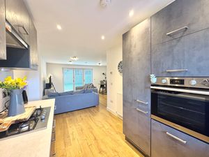 Photo 14- click for photo gallery